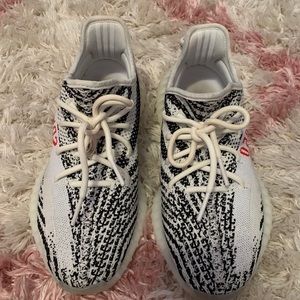 perfect condition yeezys